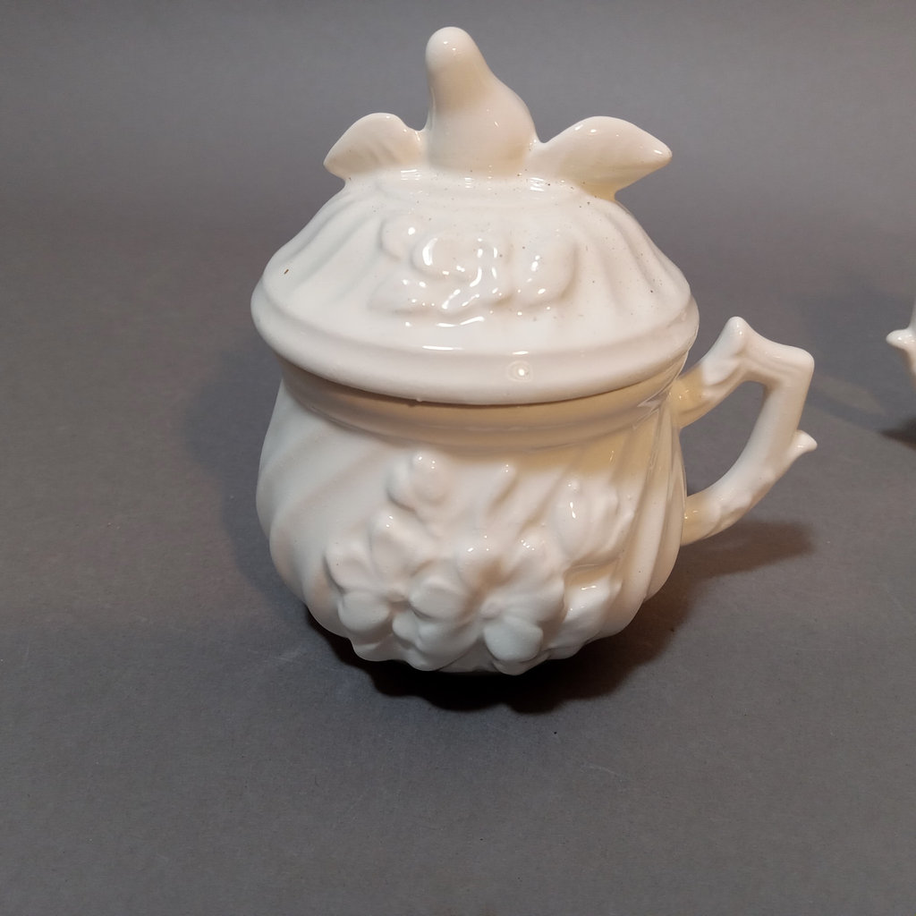 Ceramic Pitcher & Pots de Creme - image 11 of 18