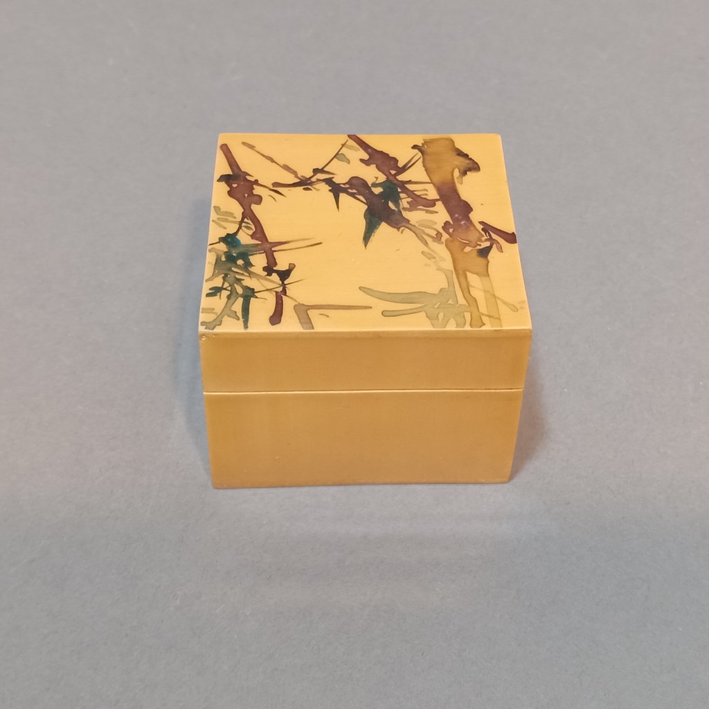 Assorted decorative boxes and accessories - image 10 of 26