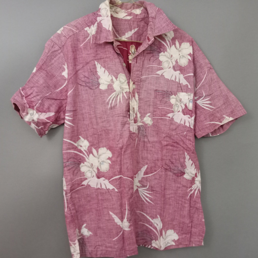 Vintage Hawaiian Shirts - image 2 of 26