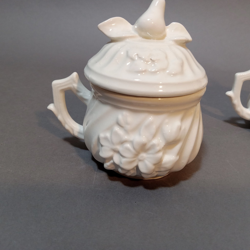 Ceramic Pitcher & Pots de Creme - image 10 of 18