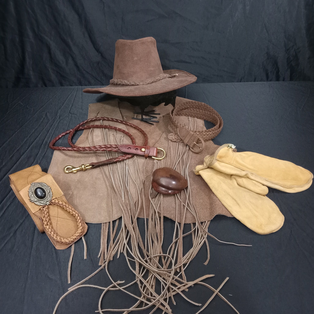 Vintage Leather Accessories - image 1 of 21