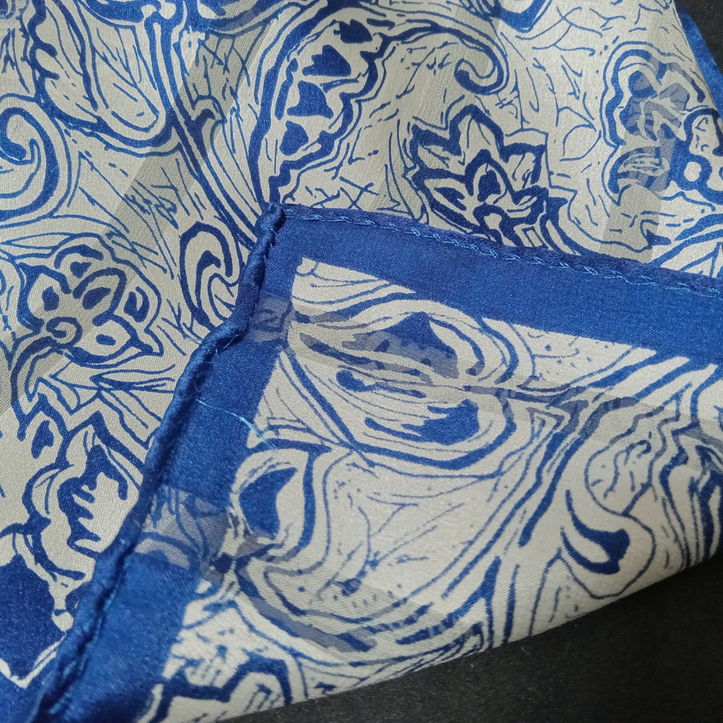 Vintage Silk Scarves/Wraps - image 7 of 22