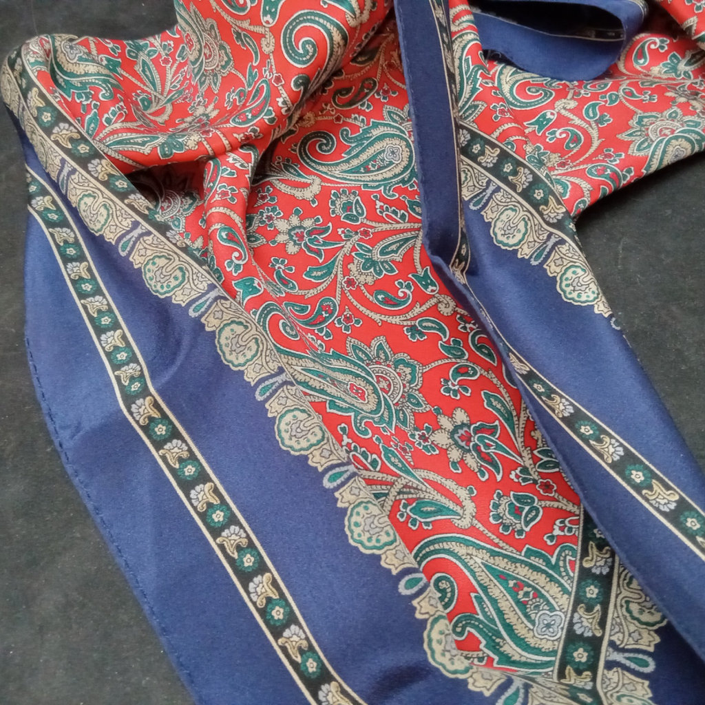 Vintage Accessories in Reds/Oranges/Blues - image 8 of 25