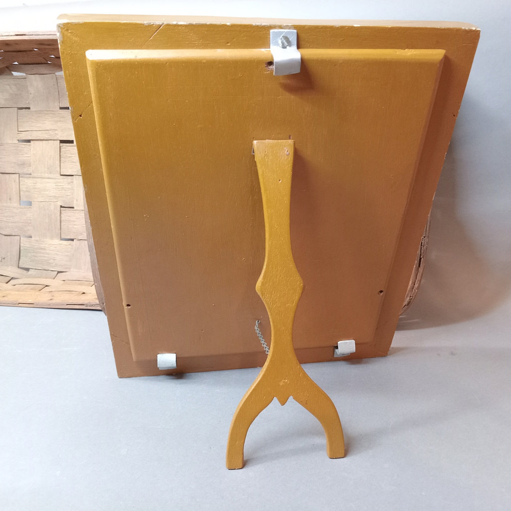 Echoes of Antique Decor - image 8 of 20