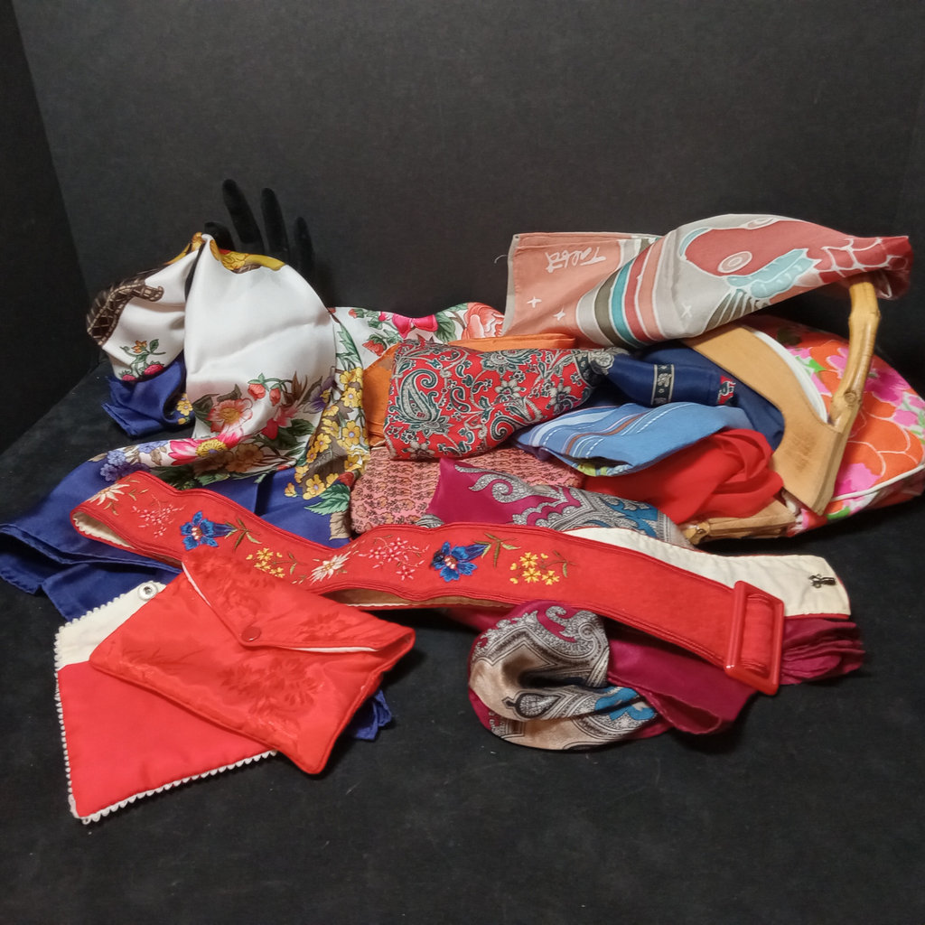Vintage Accessories in Reds/Oranges/Blues - image 1 of 25