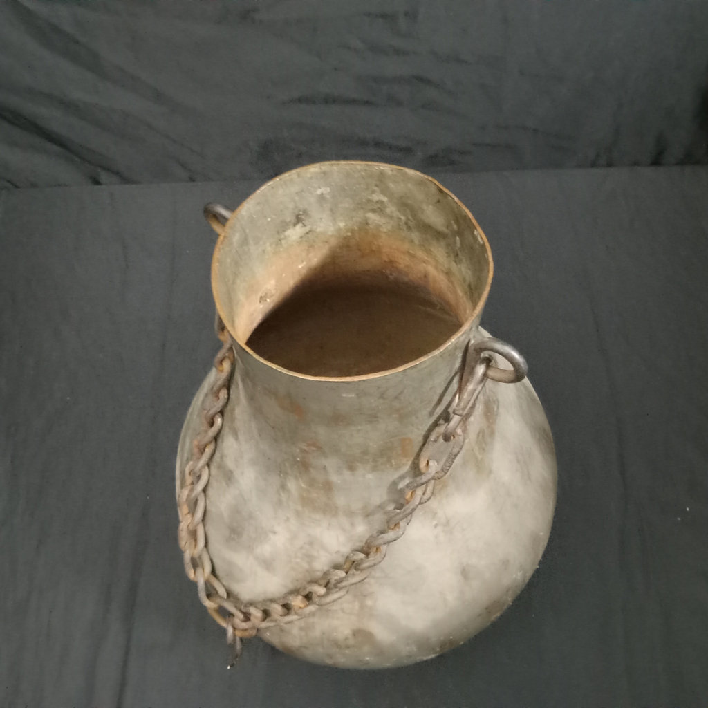 Antique Metal Hanging Oil Can / Planter - image 3 of 8
