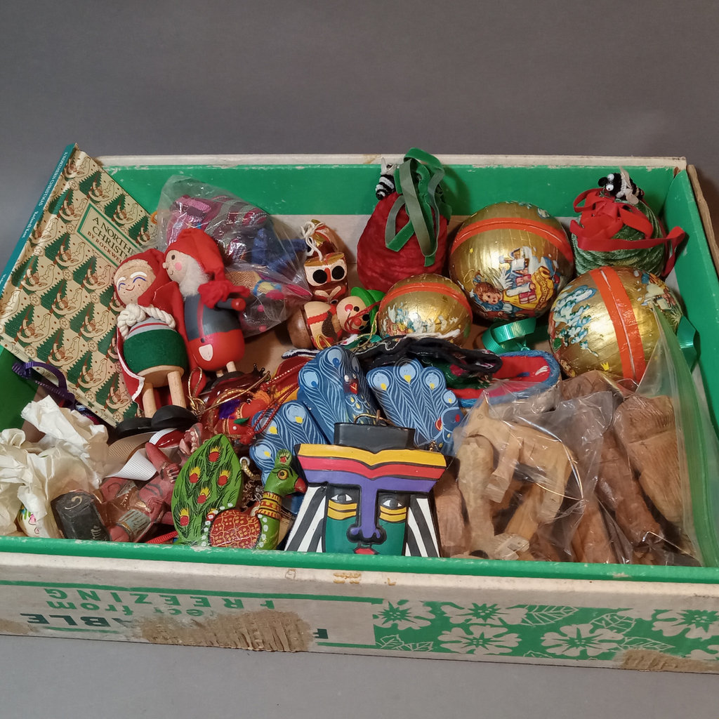 Vintage Christmas Around the World - image 1 of 20