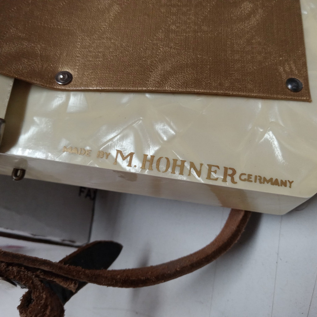 Hohner Student III Accordian - image 13 of 17
