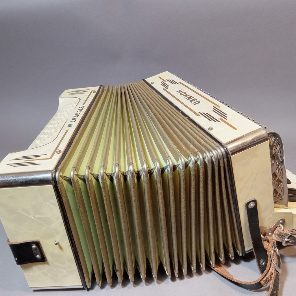Hohner Student III Accordian - image 10 of 17