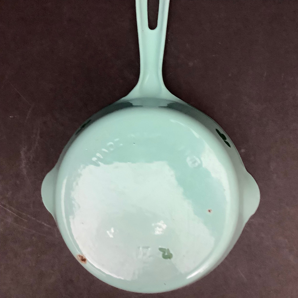 Dru Enameled Cast Iron Pots & More - image 17 of 20