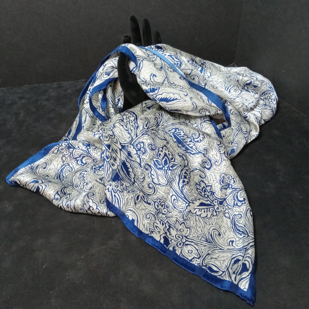 Vintage Silk Scarves/Wraps - image 6 of 22