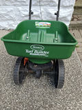 Scotts Turf Builder EdgeGuard Mini Broadcast Spreader - thumbnail 5 of 5