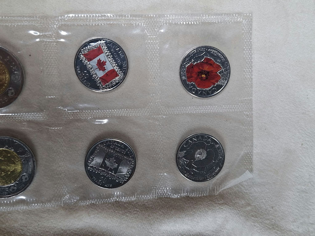 2015 Royal Canadian Mint Special Edition Uncirculated Coin Set - image 4 of 5