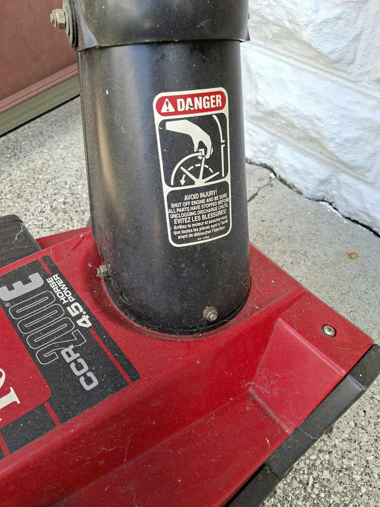 Toro CCR 2000E Power Curve Snow Blower - image 7 of 8