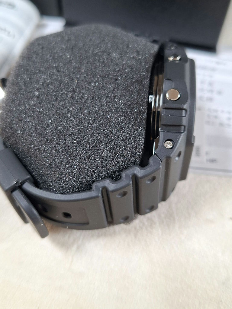 Casio G-Shock GW-5000U-1JF Digital Wristwatch with Box and Manuals - image 6 of 7