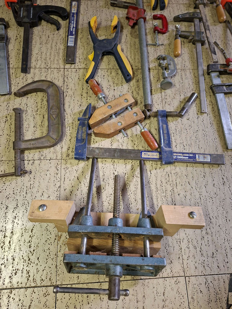 Assorted Woodworking and Metal Clamps - image 5 of 7