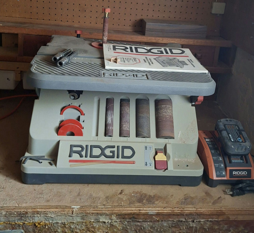 RIDGID Oscillating Edge Belt/Spindle Sander with Charger and Manual - image 1 of 6
