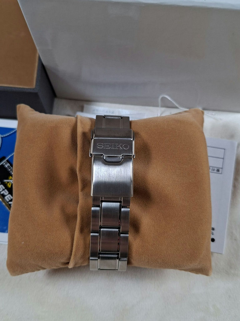 Seiko Prospex Marine Master Professional SBBN049 Wristwatch Set - image 10 of 11