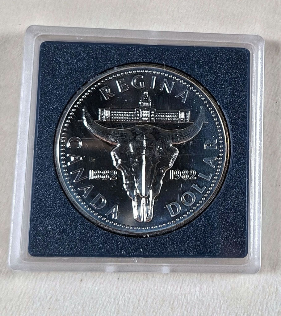 1982 Canada Regina SILVER (.500) Dollar Coin - image 1 of 4