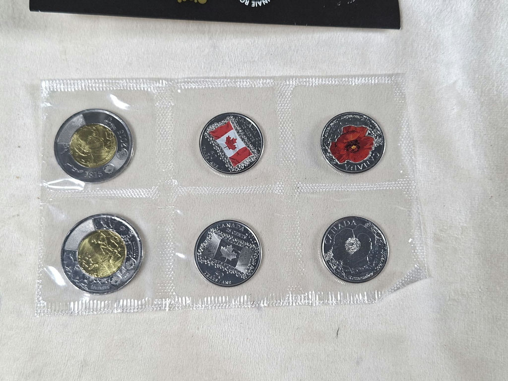 2015 Royal Canadian Mint Special Edition Uncirculated Coin Set - image 1 of 5