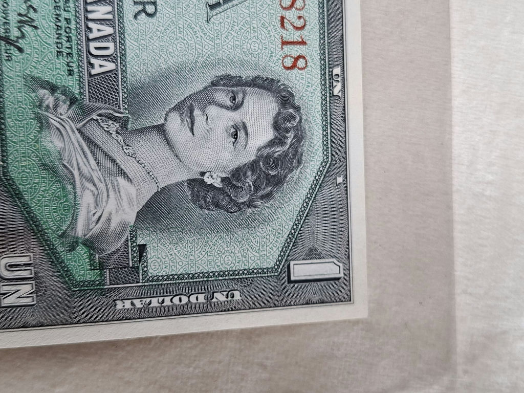 Canadian 1954 One Dollar Banknote STAR NOTE, UNC - image 4 of 4