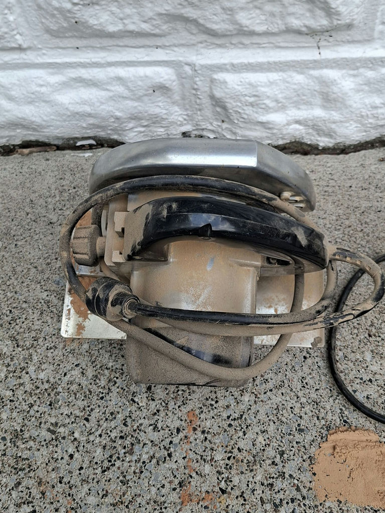 Millers Falls Circular Saw and Rockwell Belt Sander - image 6 of 7