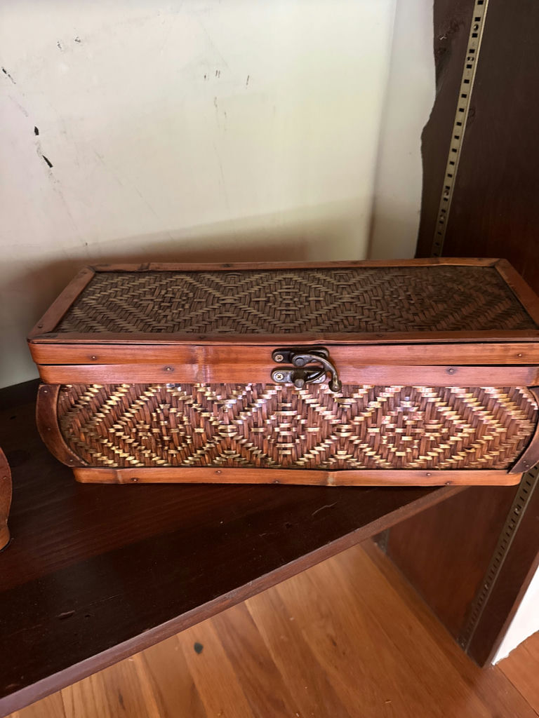 Two woven wicker storage trunks - image 3 of 4