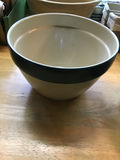 Assorted ceramic bowls and a lidded casserole dish - thumbnail 6 of 7