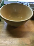 Assorted ceramic bowls and a lidded casserole dish - thumbnail 7 of 7