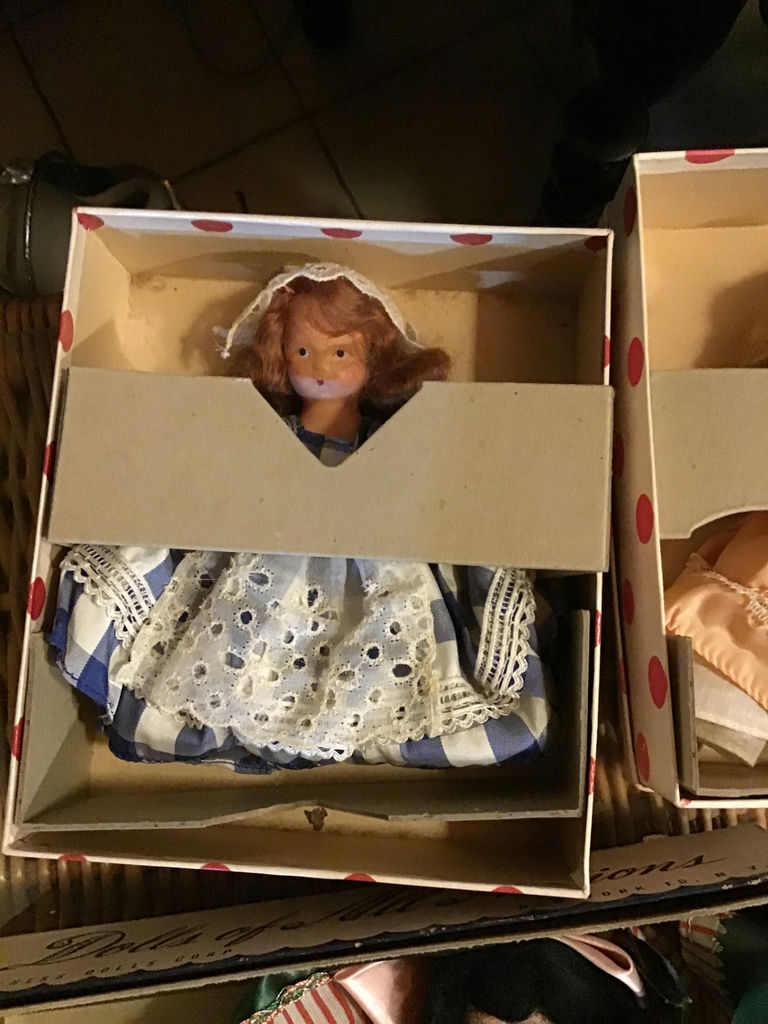 Vintage dolls and dollhouse accessories - image 2 of 4