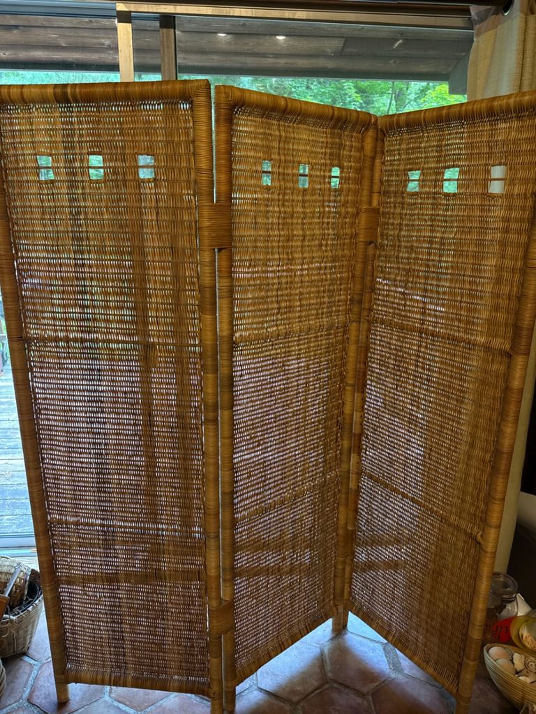 Wicker three-panel folding screen - image 2 of 2