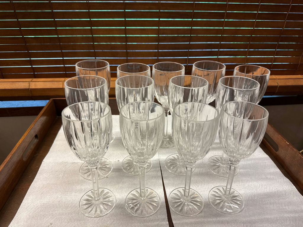 Crystal stemware wine glass set - image 2 of 3