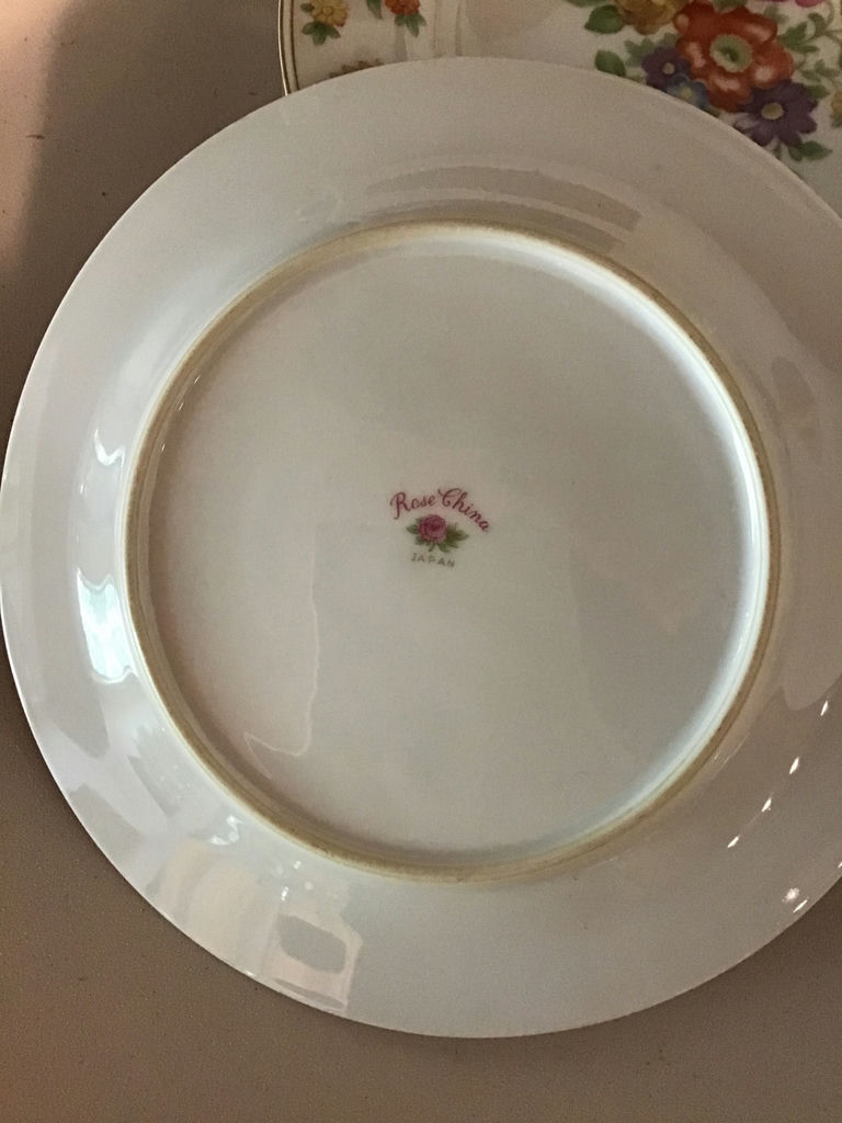 Floral porcelain dinnerware and tea set - image 1 of 3