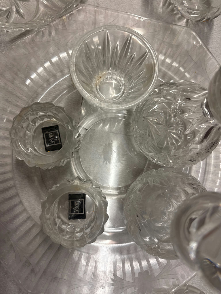 Hand-cut crystal glassware set with decanter, goblets, bowls, and serving tray - image 2 of 4