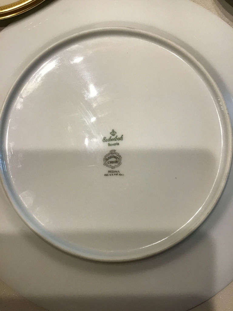 White porcelain dinnerware set with gold trim (plates and bowls) - image 3 of 3