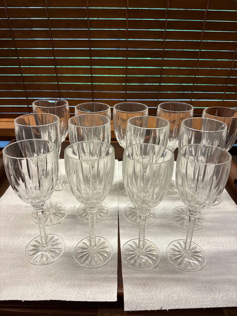 Crystal stemware wine glass set - image 3 of 3