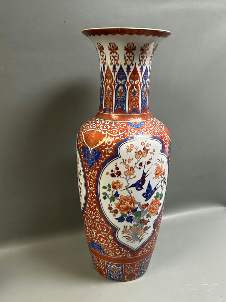 Kaiser Germany Ming Pattern Vase - image 5 of 7