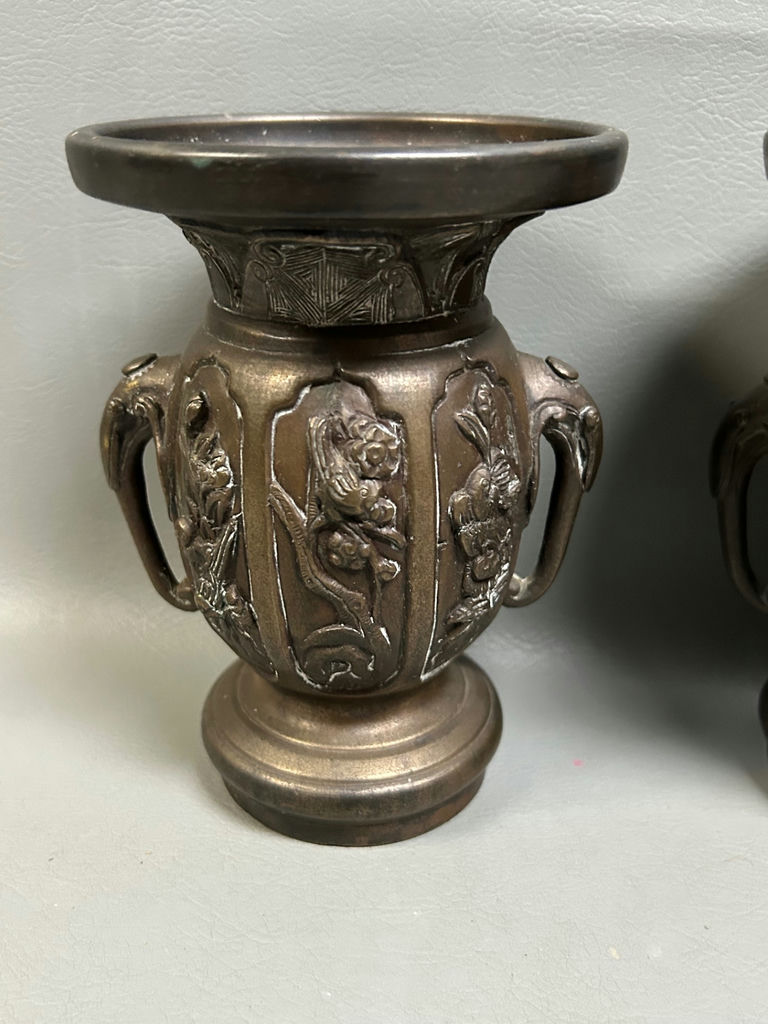 1900s Pair of Japanese Bronze Vases - image 3 of 7