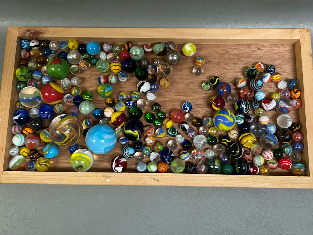 Assorted Collection of Vintage Marbles  - image 4 of 6