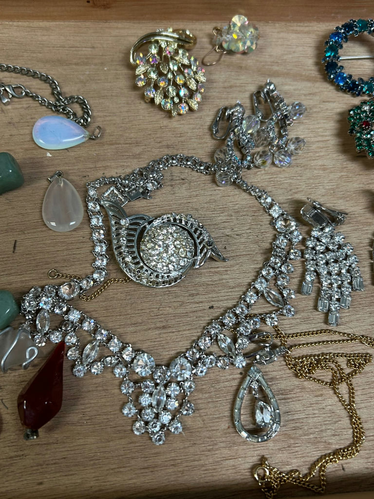 Costume Jewelry - image 9 of 9
