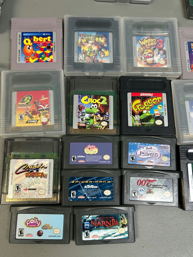 2002 Nintendo Game Boy Advance Accessories and Games - image 3 of 8