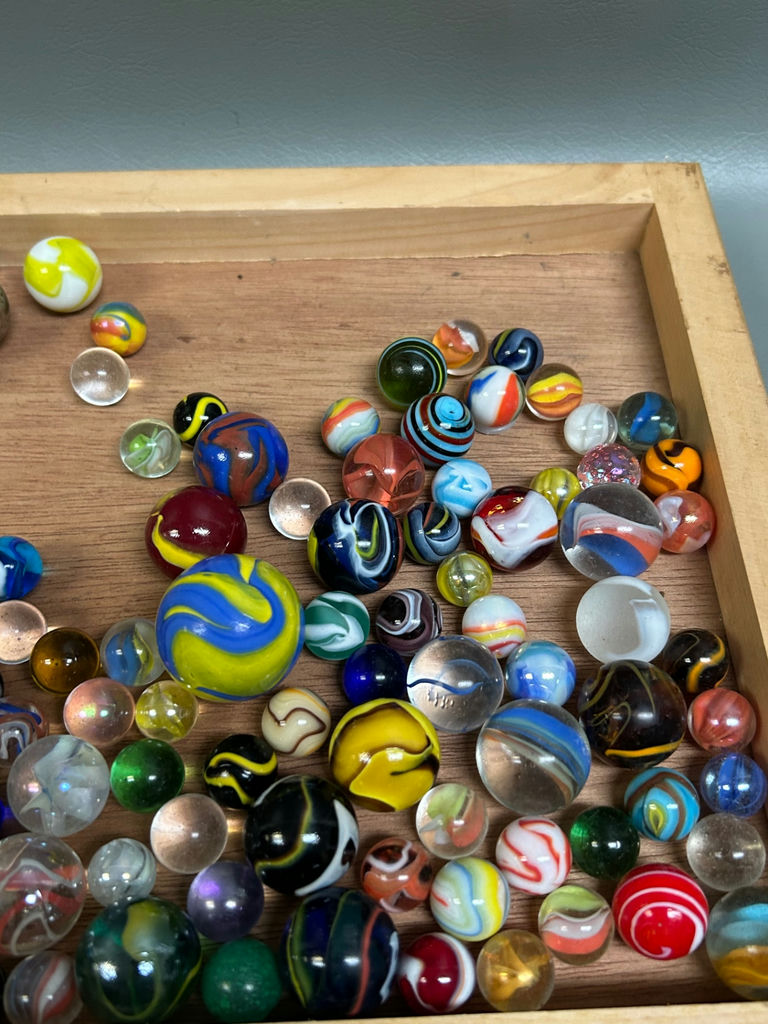 Assorted Collection of Vintage Marbles - image 3 of 6