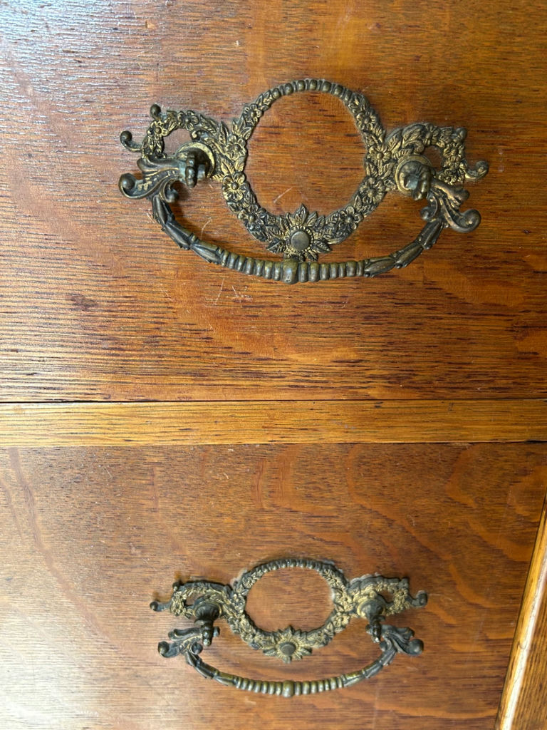 Antique Tiger Oak Five Drawer Dresser - image 4 of 8