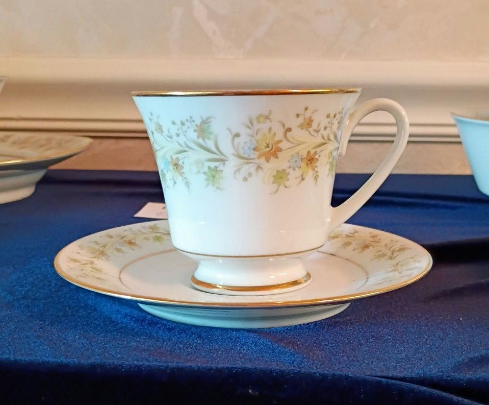 Noritake Contemporary Andorra Tea Cups and Saucers Set - image 5 of 6