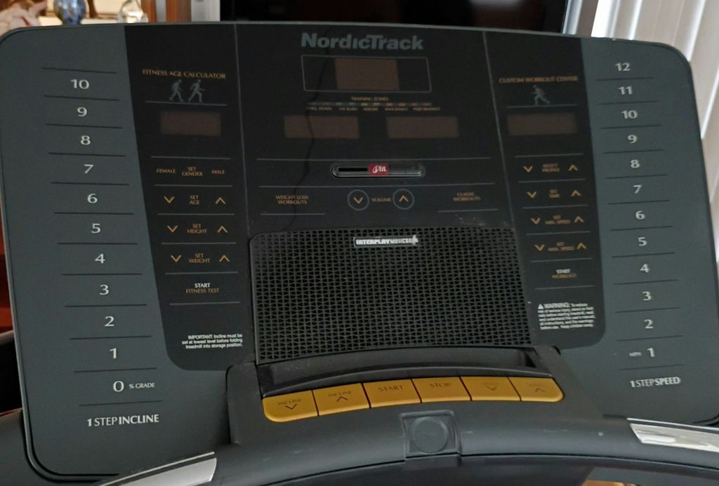 NordicTrack A2350 Treadmill - image 4 of 4