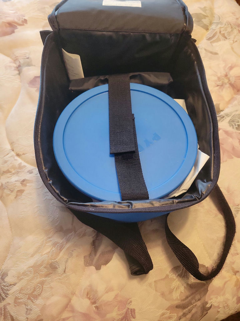 Pyrex Portable Food Carrier Bags and Containers - image 2 of 3
