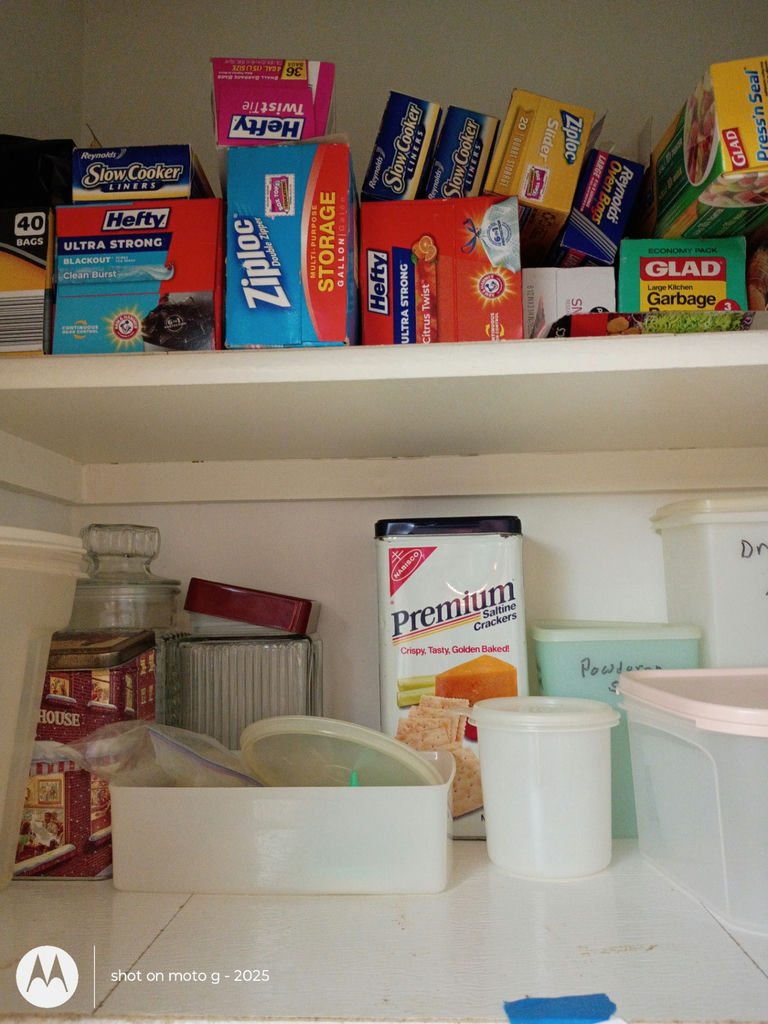 Assorted Food Storage Bags, Wraps, and Kitchen Storage Containers - image 1 of 4