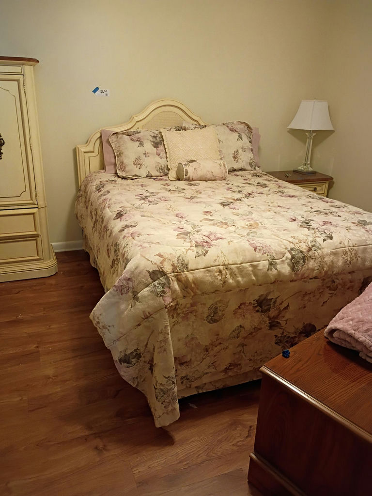 Full Size Bed with Headboard and Floral Bedding - image 1 of 3