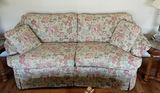 Thomasville Floral Upholstered Loveseat - thumbnail 4 of 5