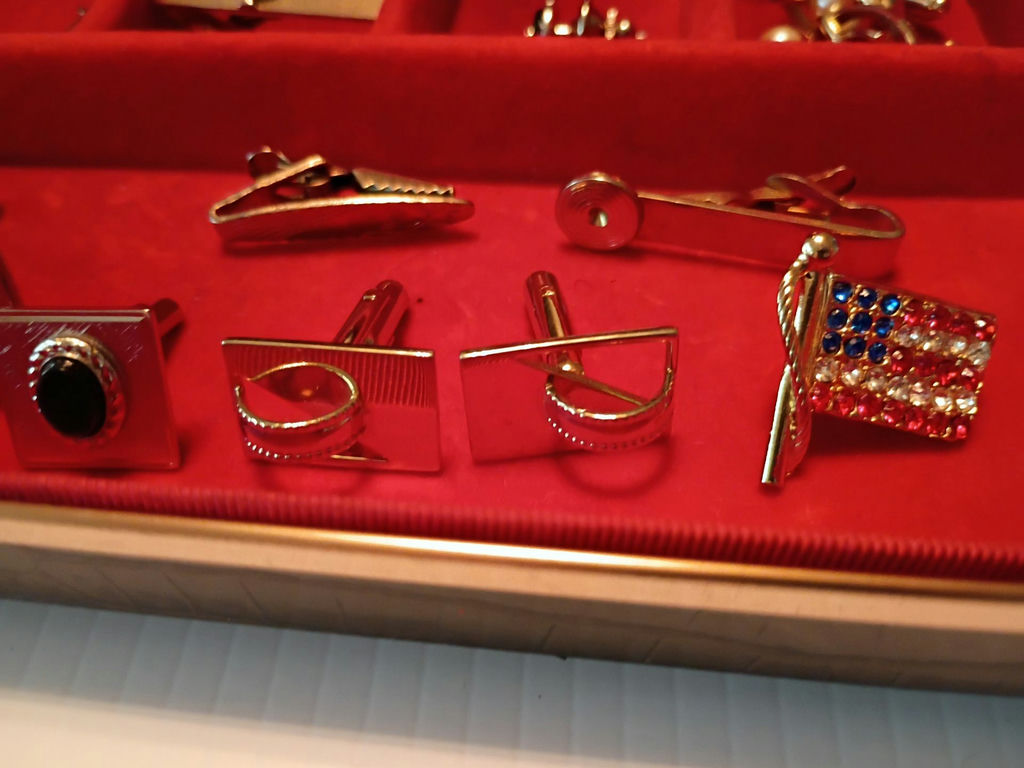 Assorted Cufflinks and Tie Clips in Display Case - image 5 of 8